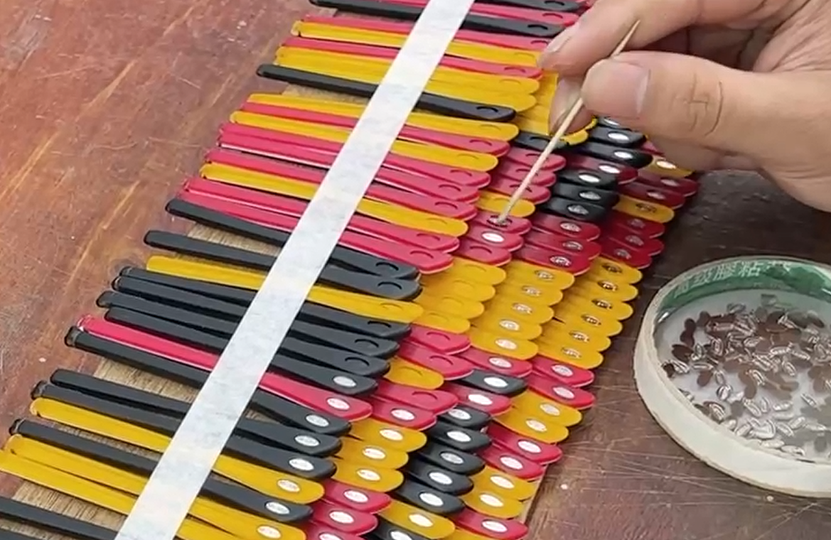 Metal logo insert